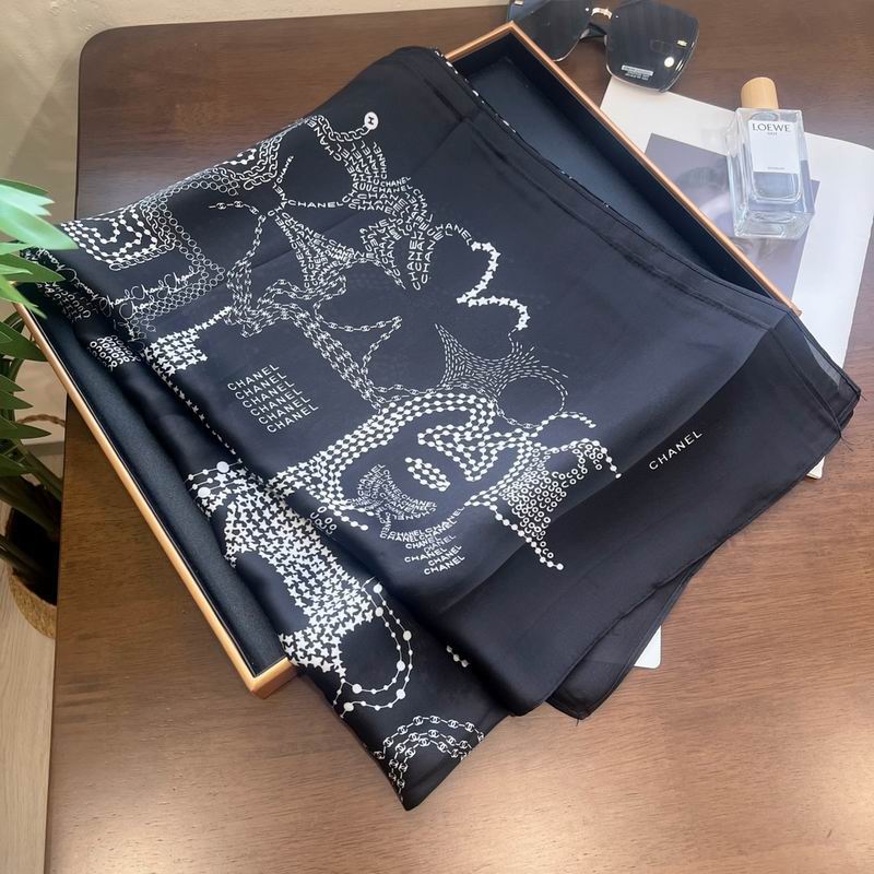 Chanel silk scarf 90-180cm E21 (17)